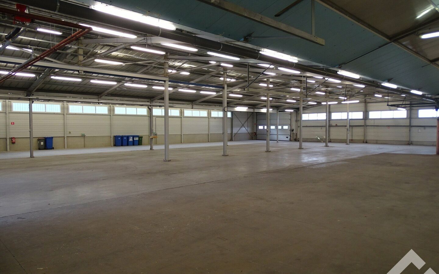 Gebouw voor gemengd gebruik te huur in Dessel