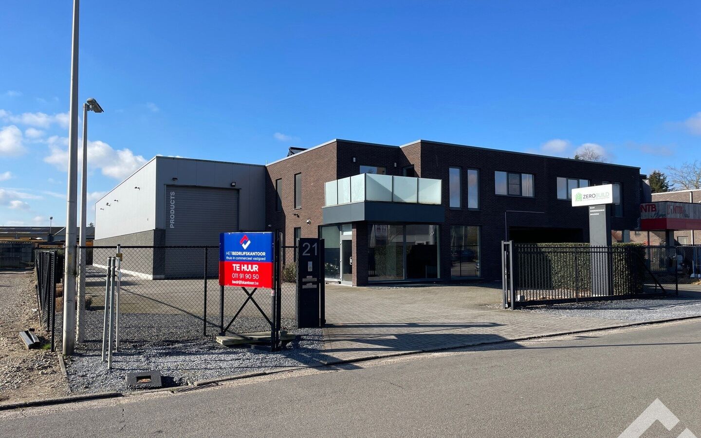 Gebouw voor gemengd gebruik te huur in Overpelt