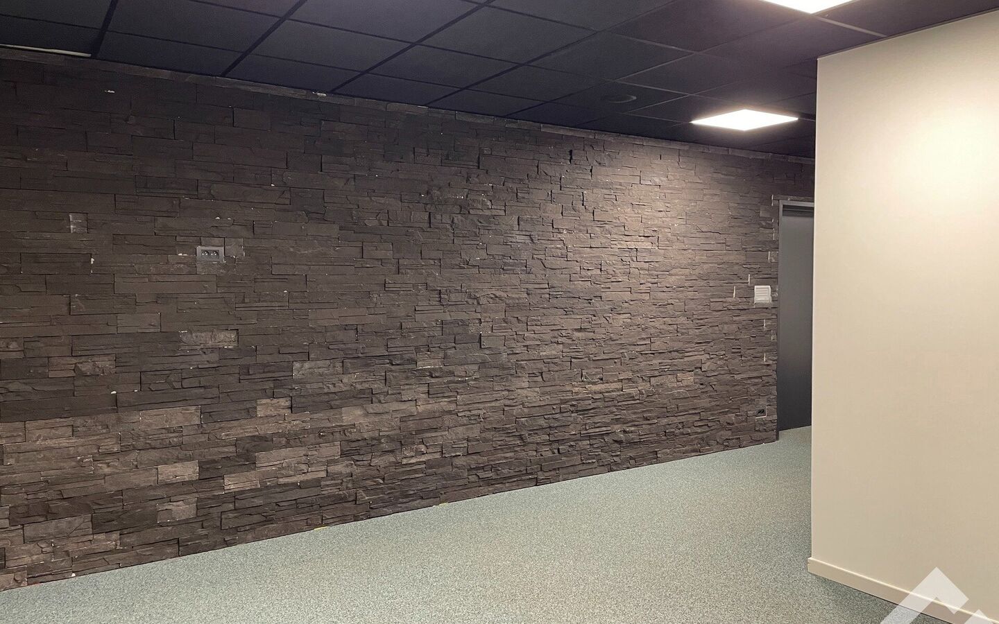 Gebouw voor gemengd gebruik te huur in Overpelt