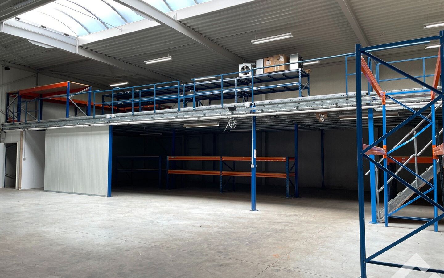 Gebouw voor gemengd gebruik te huur in Overpelt