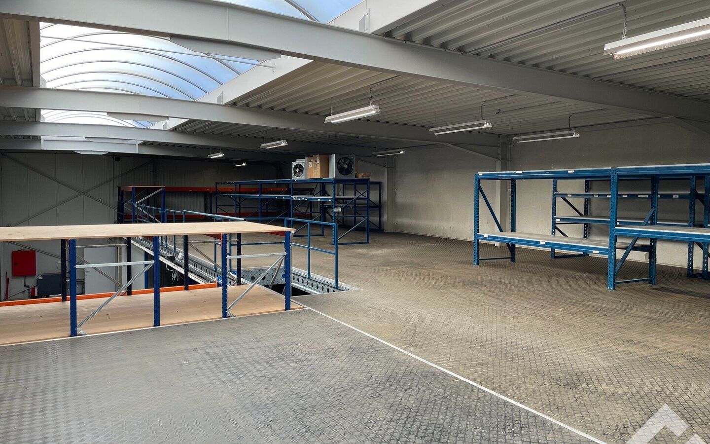 Gebouw voor gemengd gebruik te huur in Overpelt
