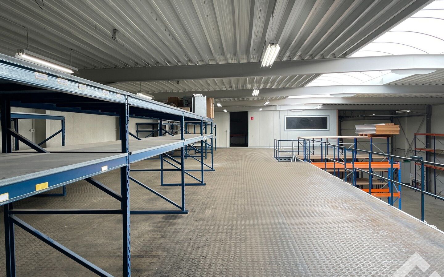 Gebouw voor gemengd gebruik te huur in Overpelt