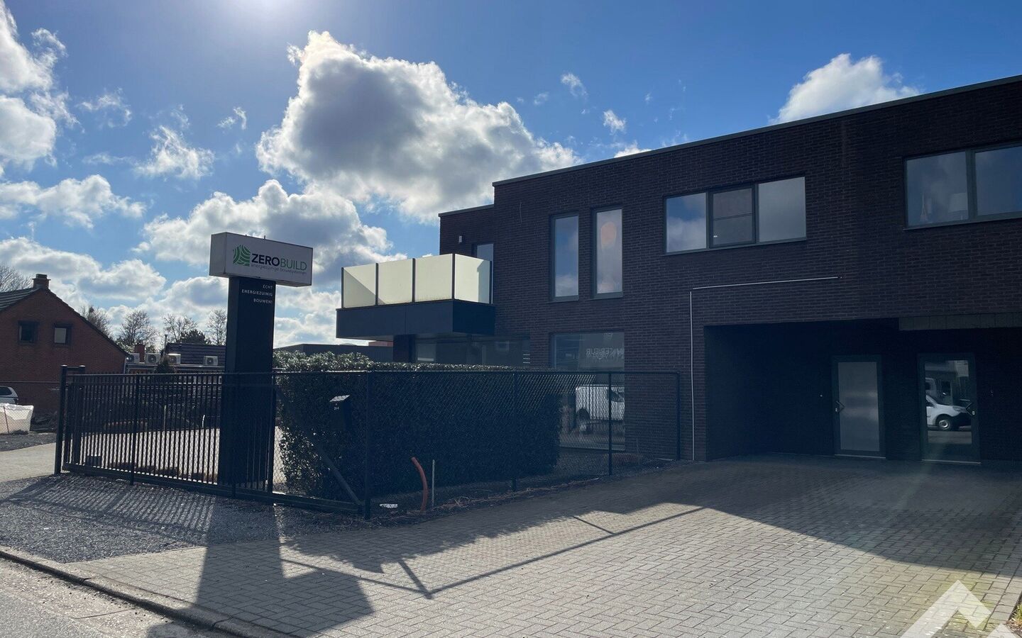 Gebouw voor gemengd gebruik te huur in Overpelt
