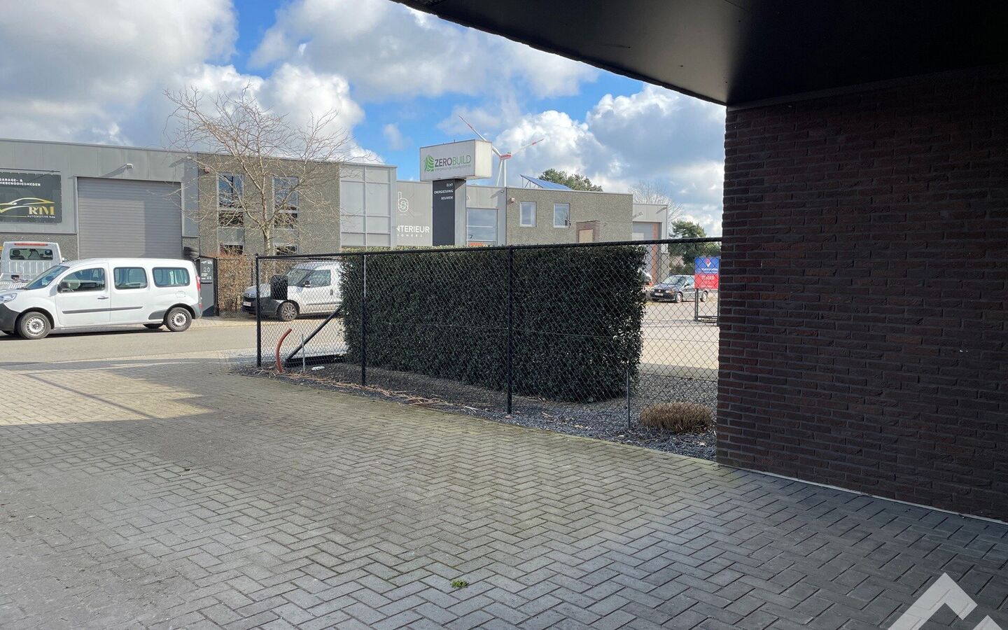 Gebouw voor gemengd gebruik te huur in Overpelt