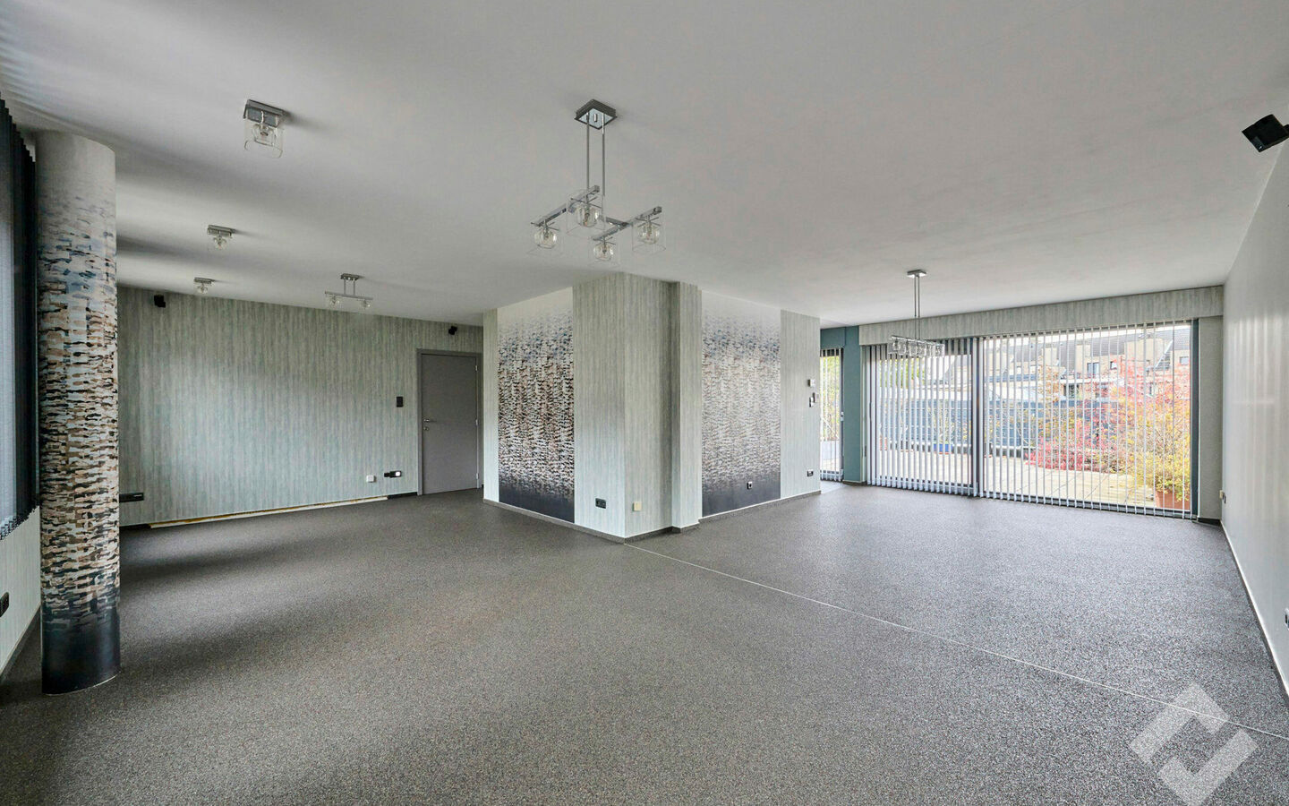 Gebouw voor gemengd gebruik te koop in Balen