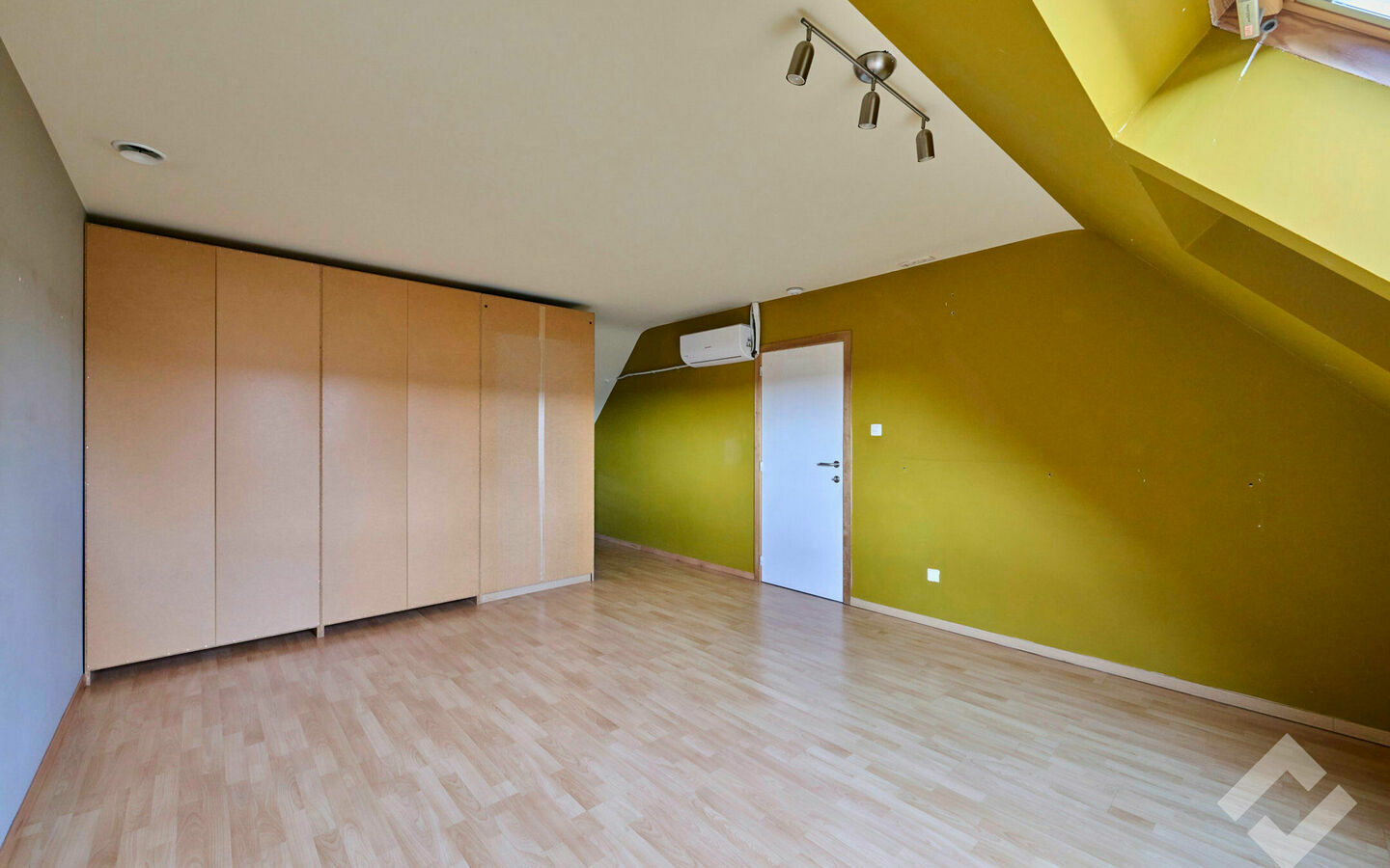 Gebouw voor gemengd gebruik te koop in Balen