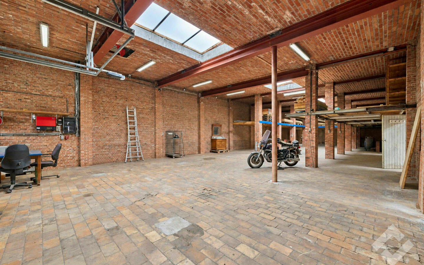 Gebouw voor gemengd gebruik te koop in Balen