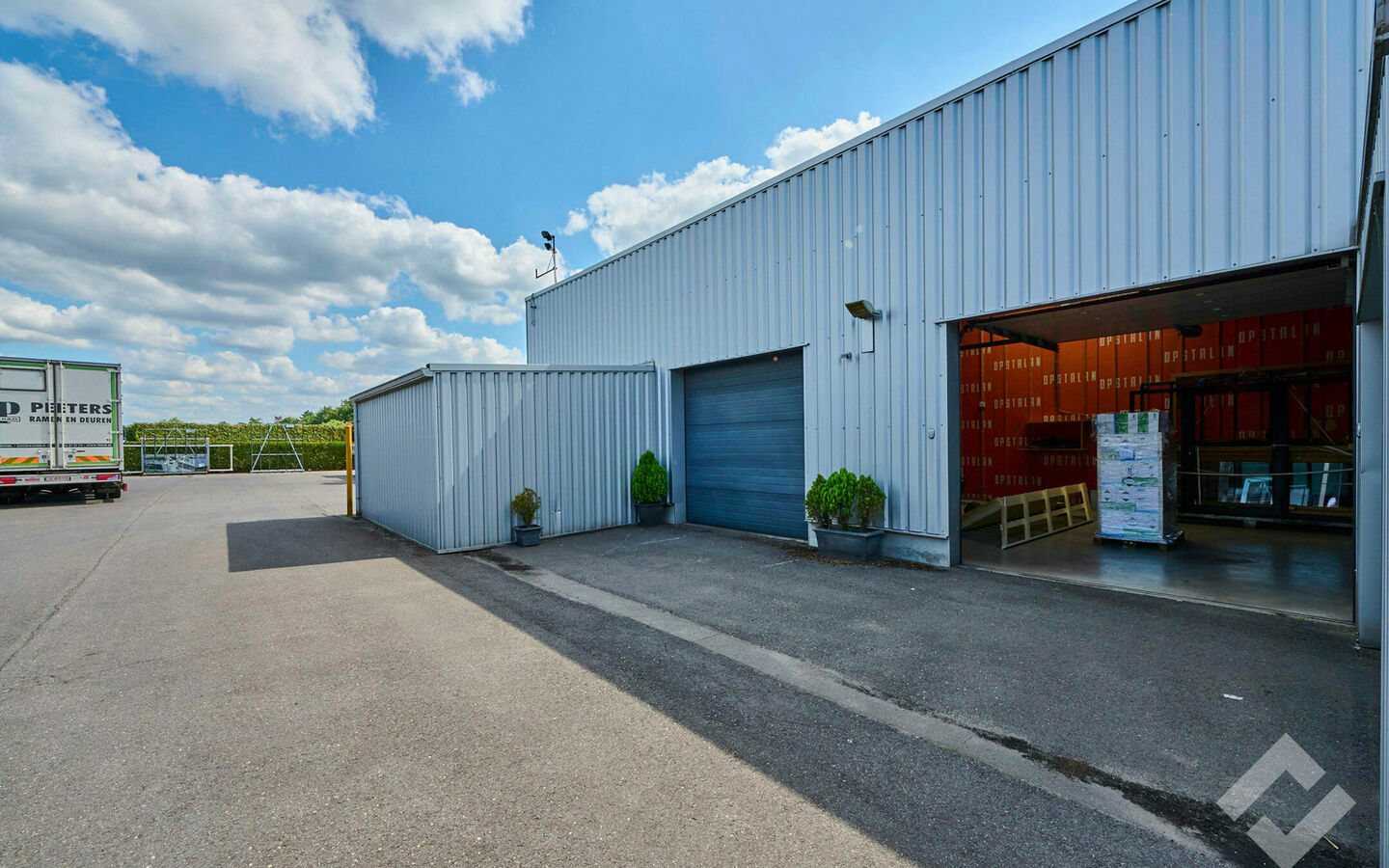 Gebouw voor gemengd gebruik te koop in Dessel