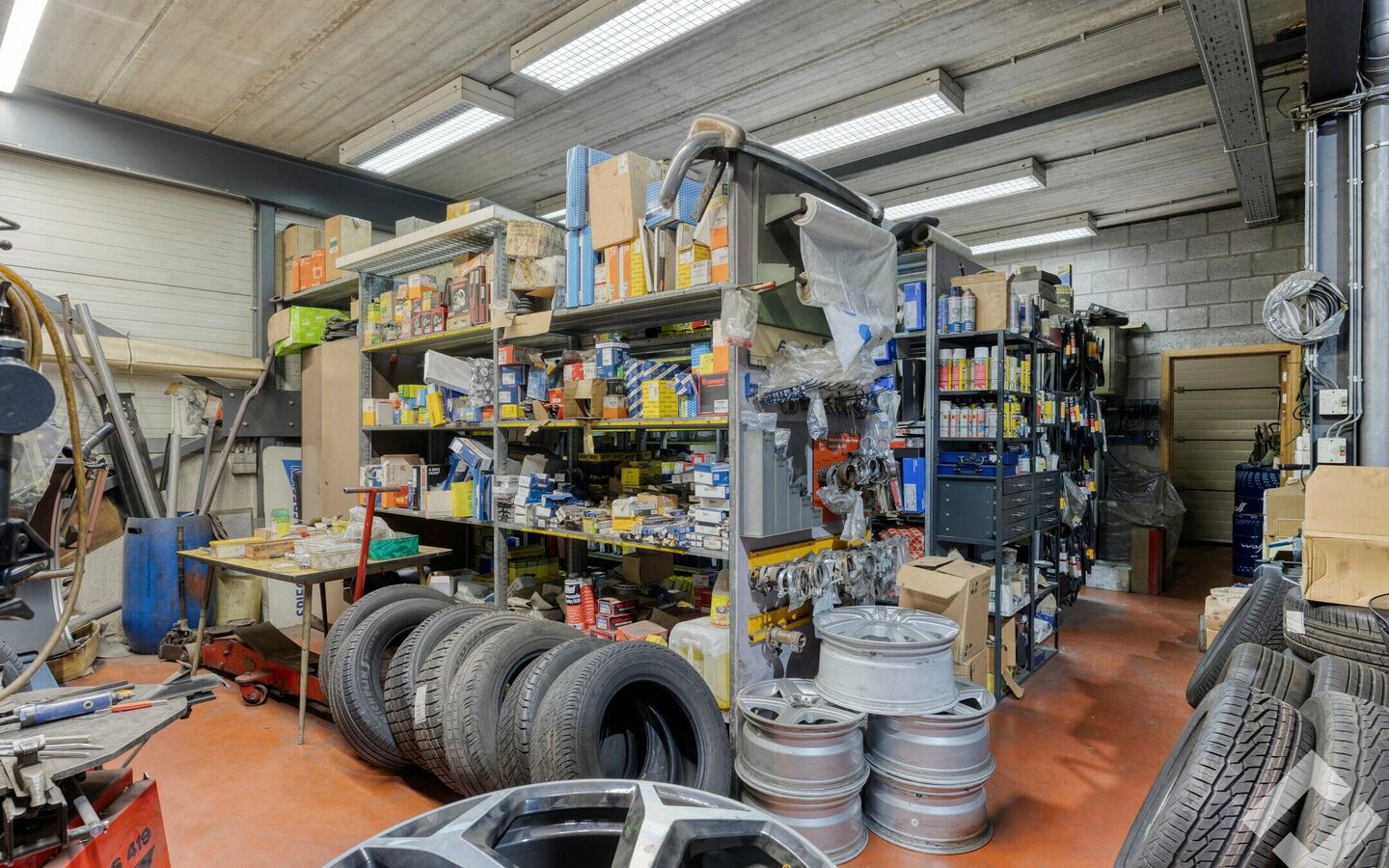 Gebouw voor gemengd gebruik te koop in Hamont-Achel