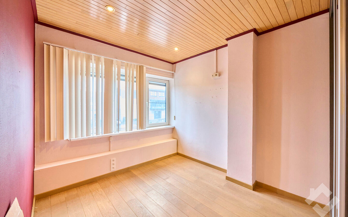 Gebouw voor gemengd gebruik te koop in Kinrooi