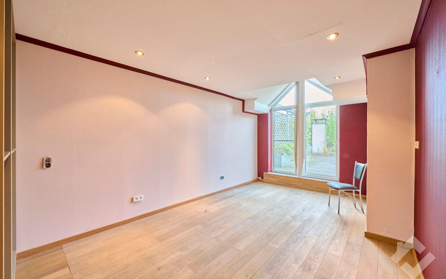 Gebouw voor gemengd gebruik te koop in Kinrooi