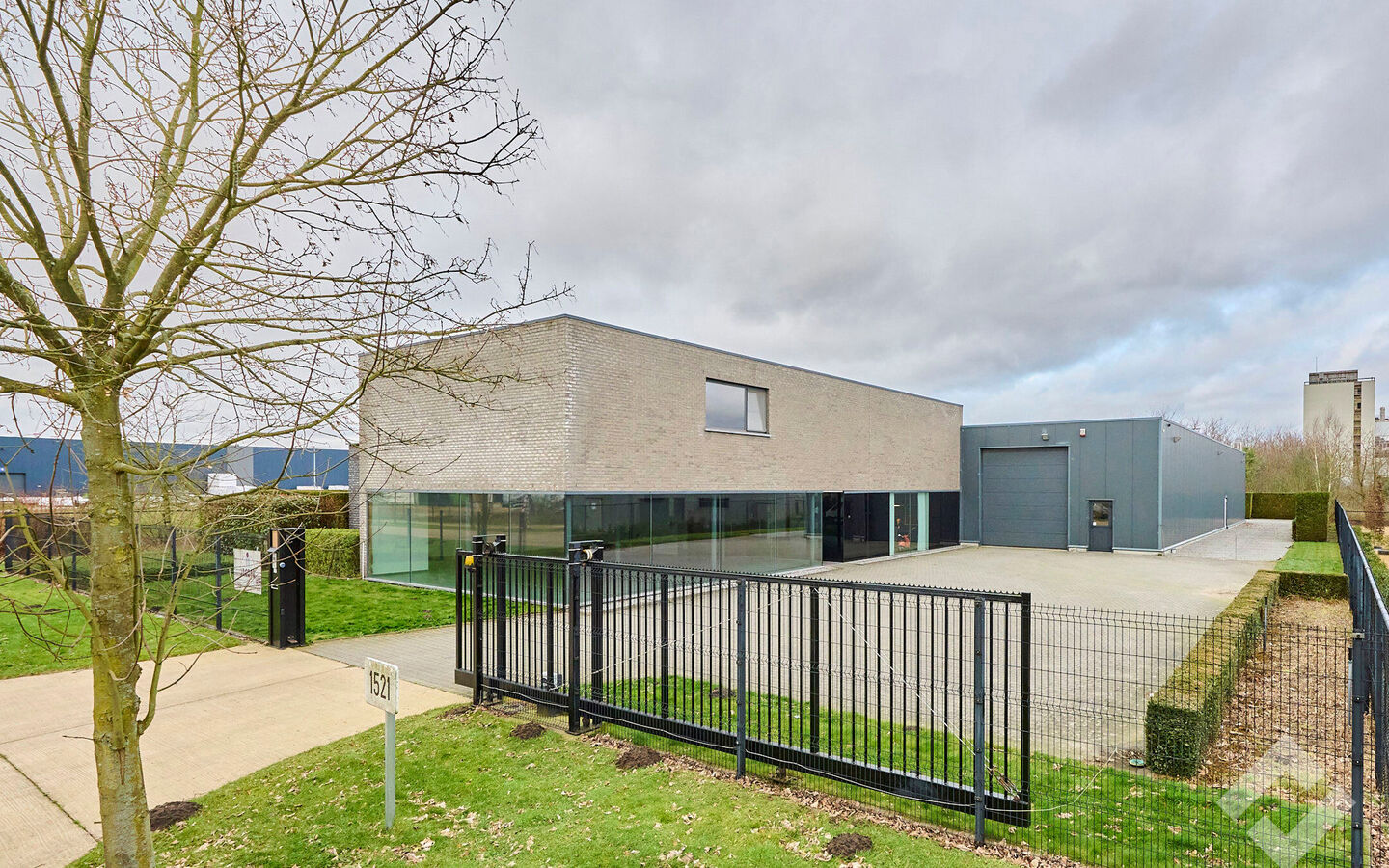 Gebouw voor gemengd gebruik te koop in Lommel