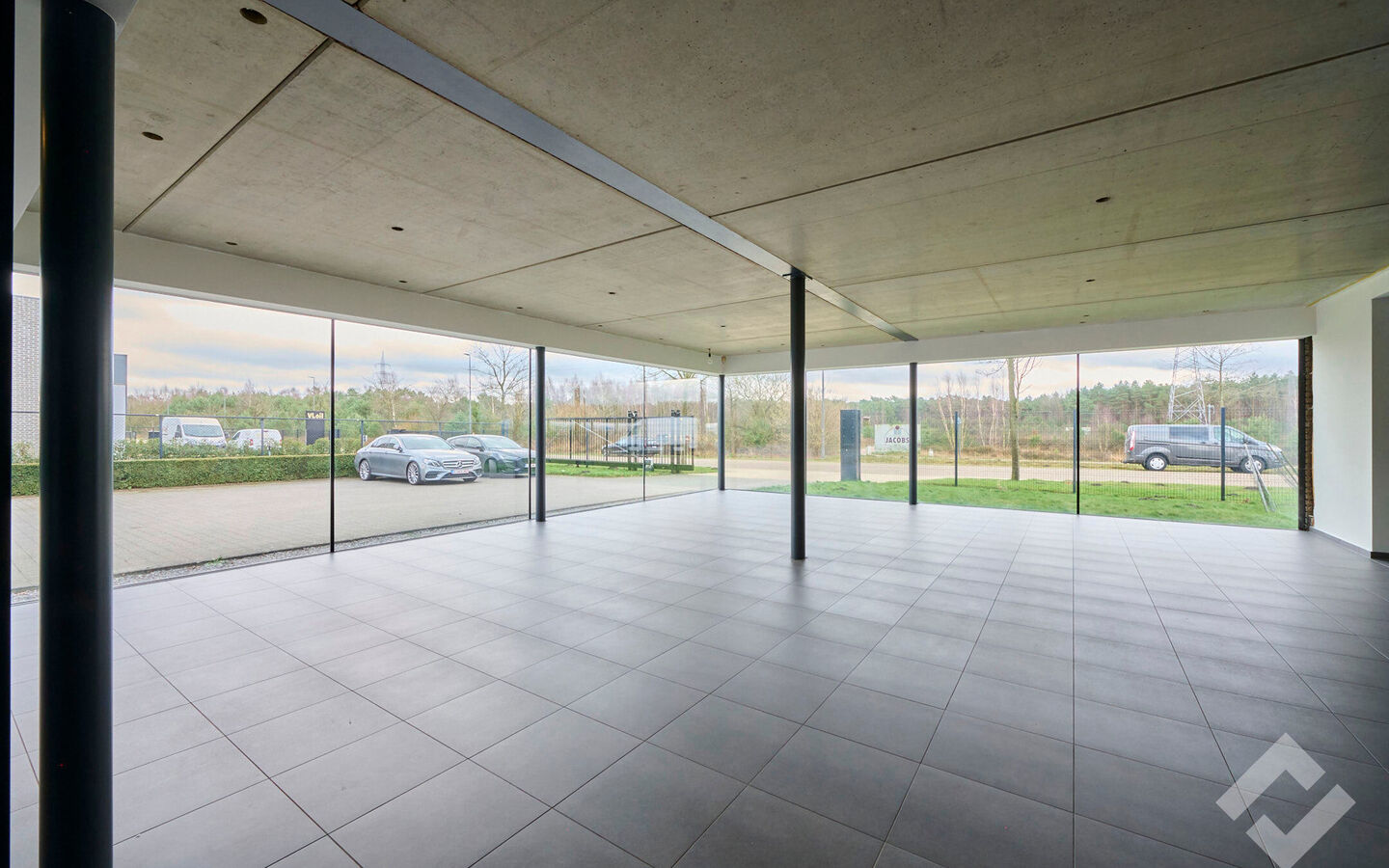 Gebouw voor gemengd gebruik te koop in Lommel