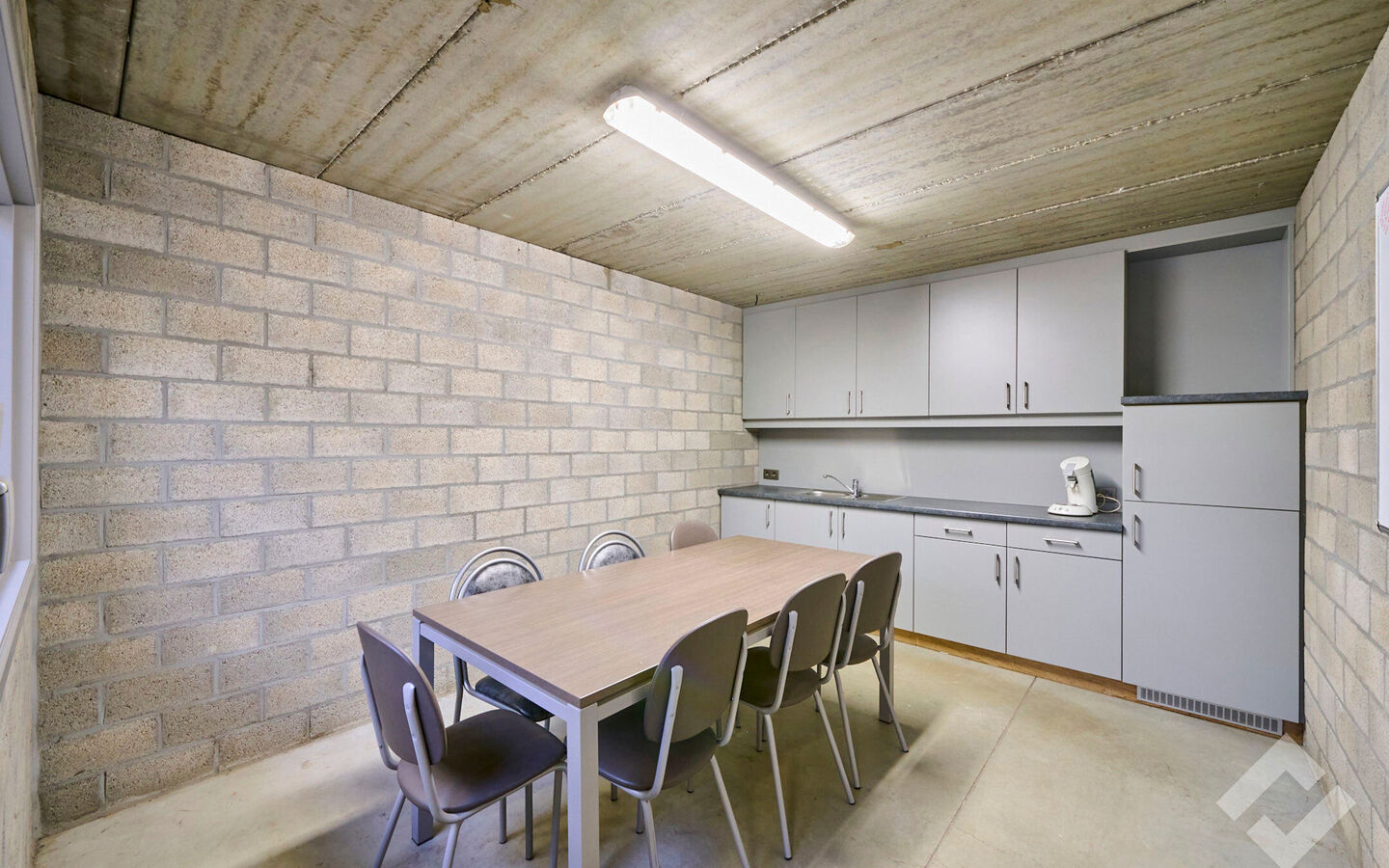 Gebouw voor gemengd gebruik te koop in Lommel