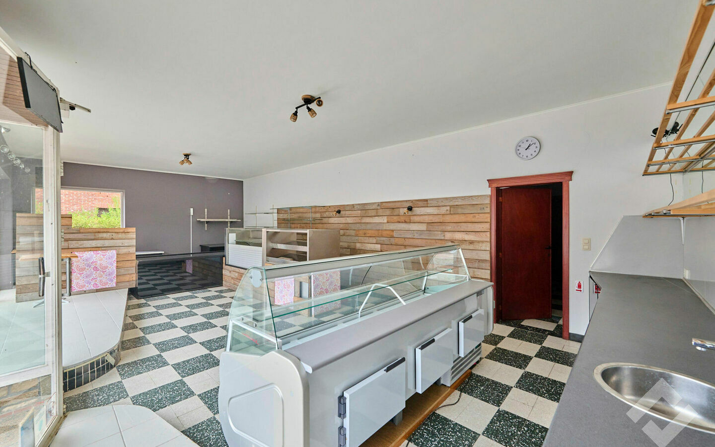 Gebouw voor gemengd gebruik te koop in Lommel