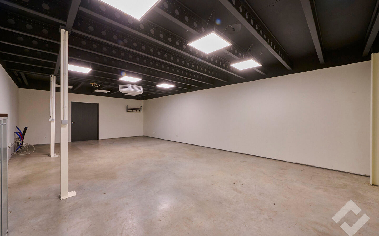 Gebouw voor gemengd gebruik te koop in Overpelt