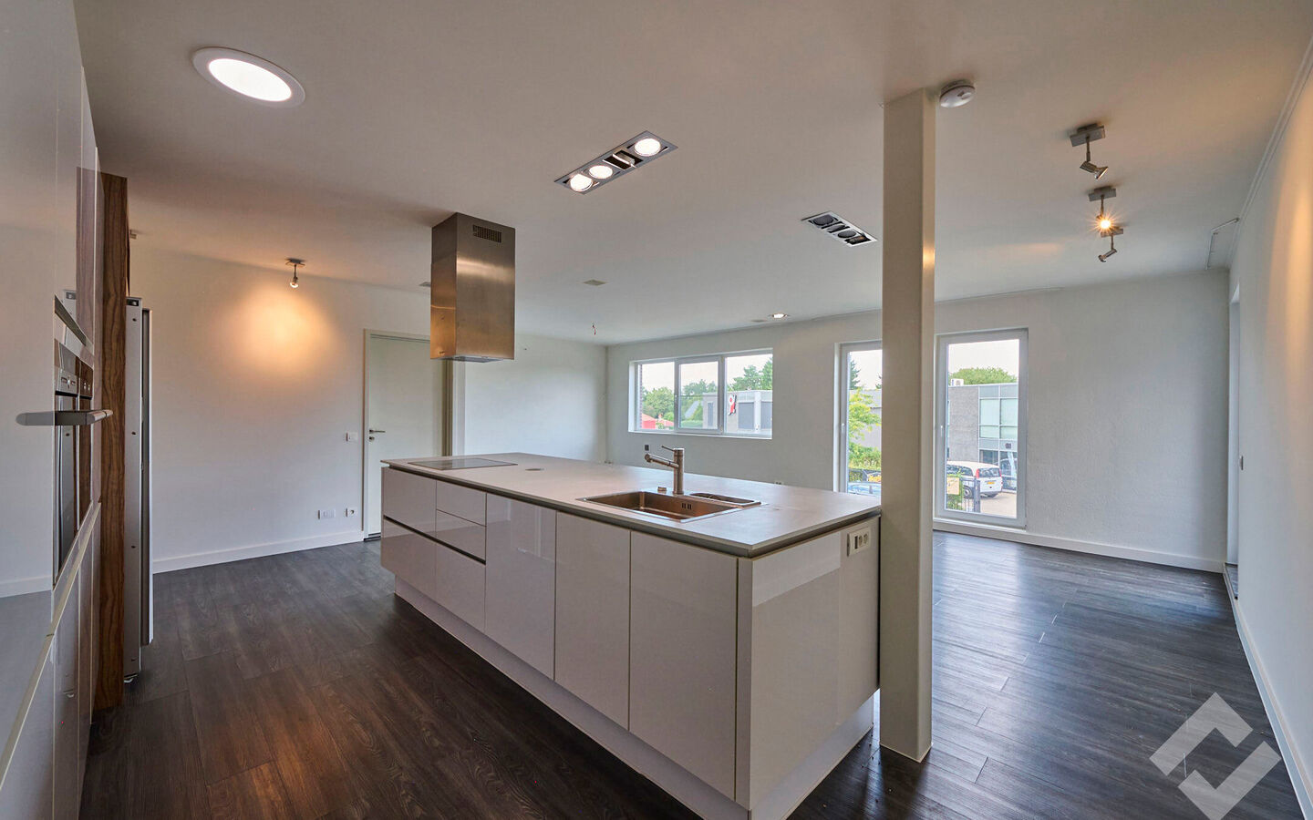 Gebouw voor gemengd gebruik te koop in Overpelt