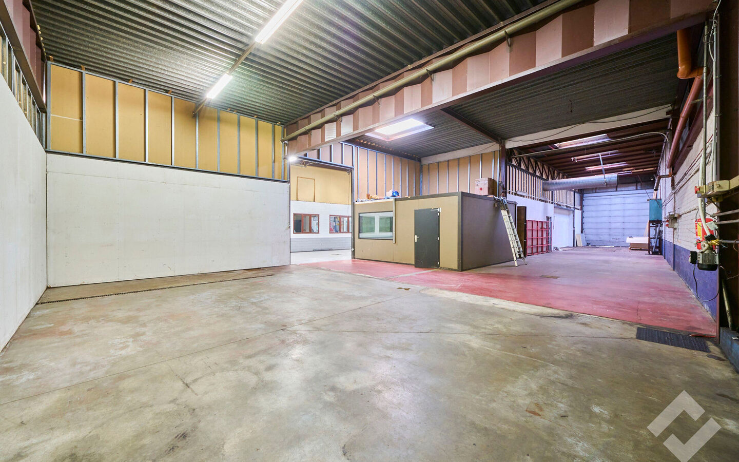 Gebouw voor gemengd gebruik te koop in Sint-Truiden