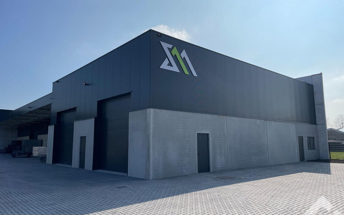 Industrieel gebouw te huur in Bree
