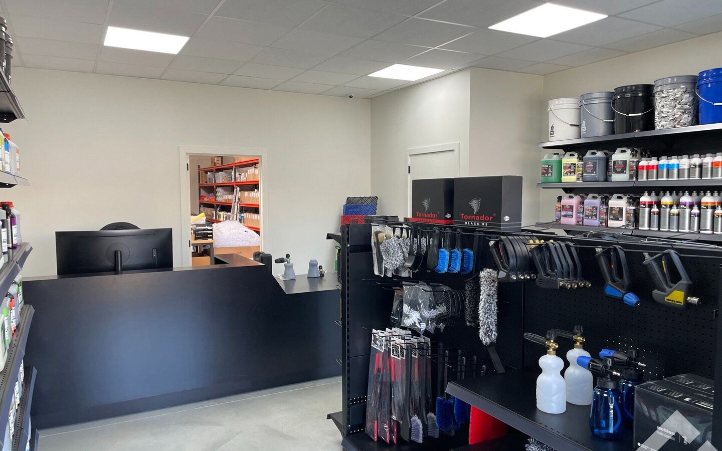 Industrieel gebouw te huur in Bree