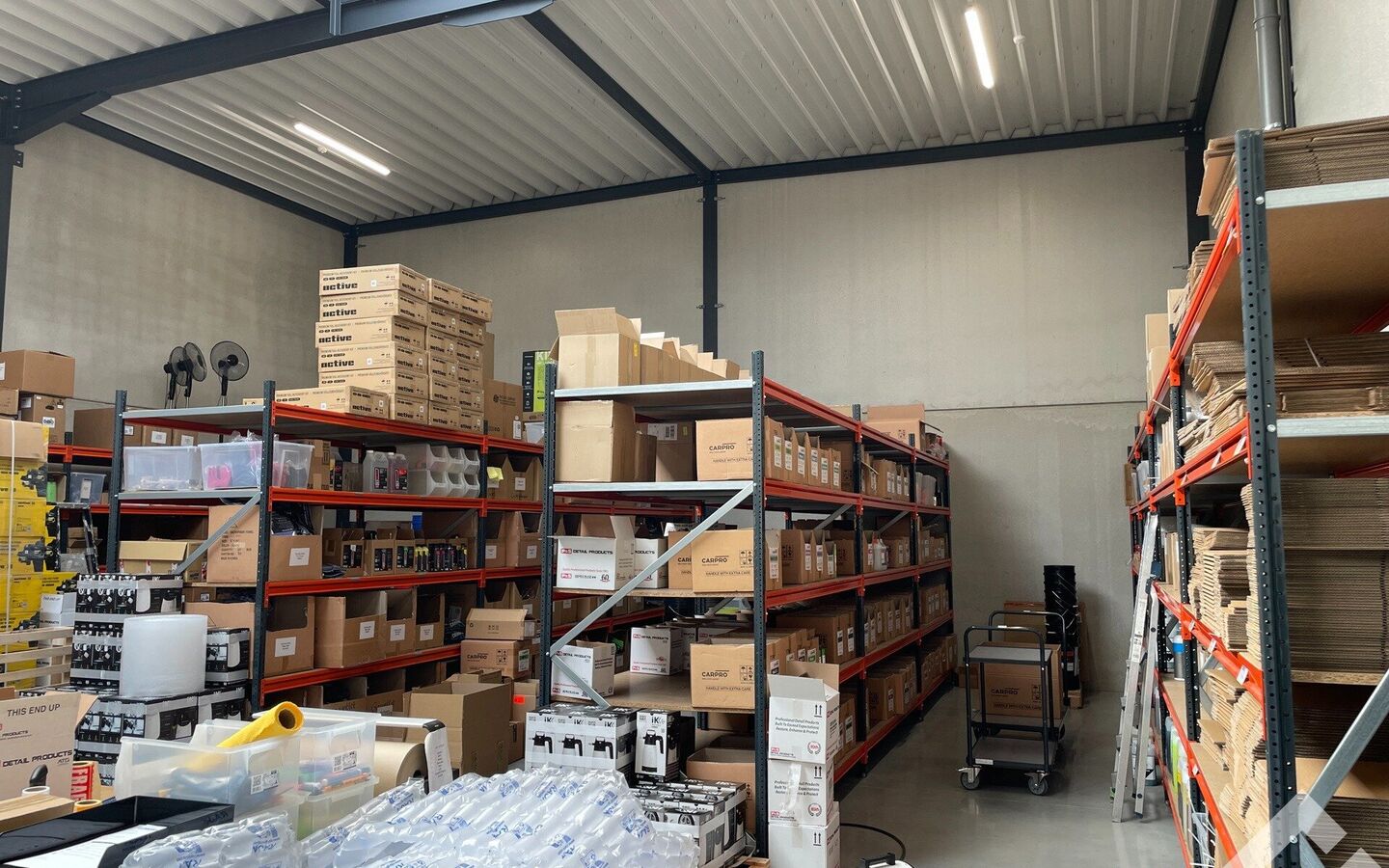 Industrieel gebouw te huur in Bree