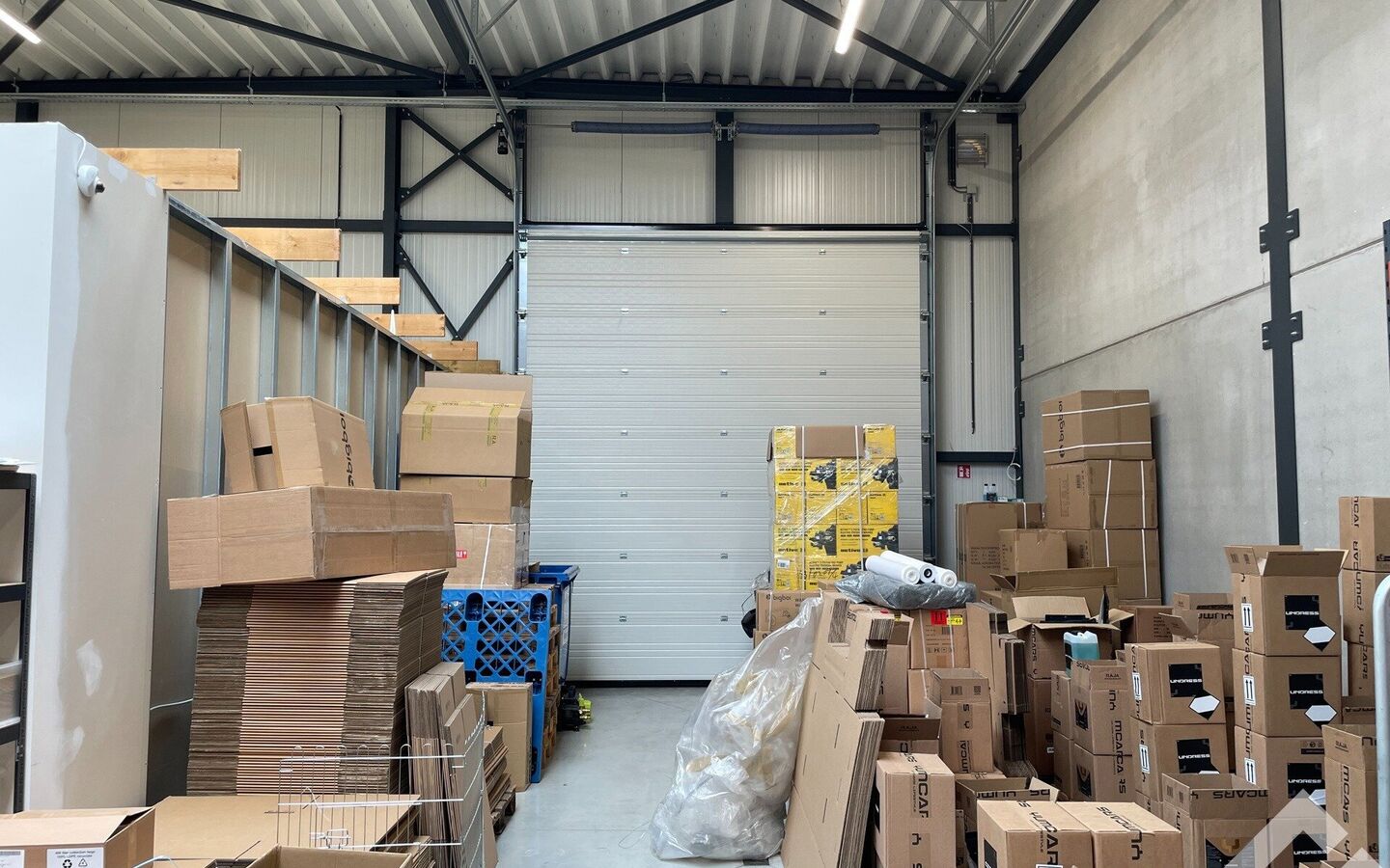 Industrieel gebouw te huur in Bree