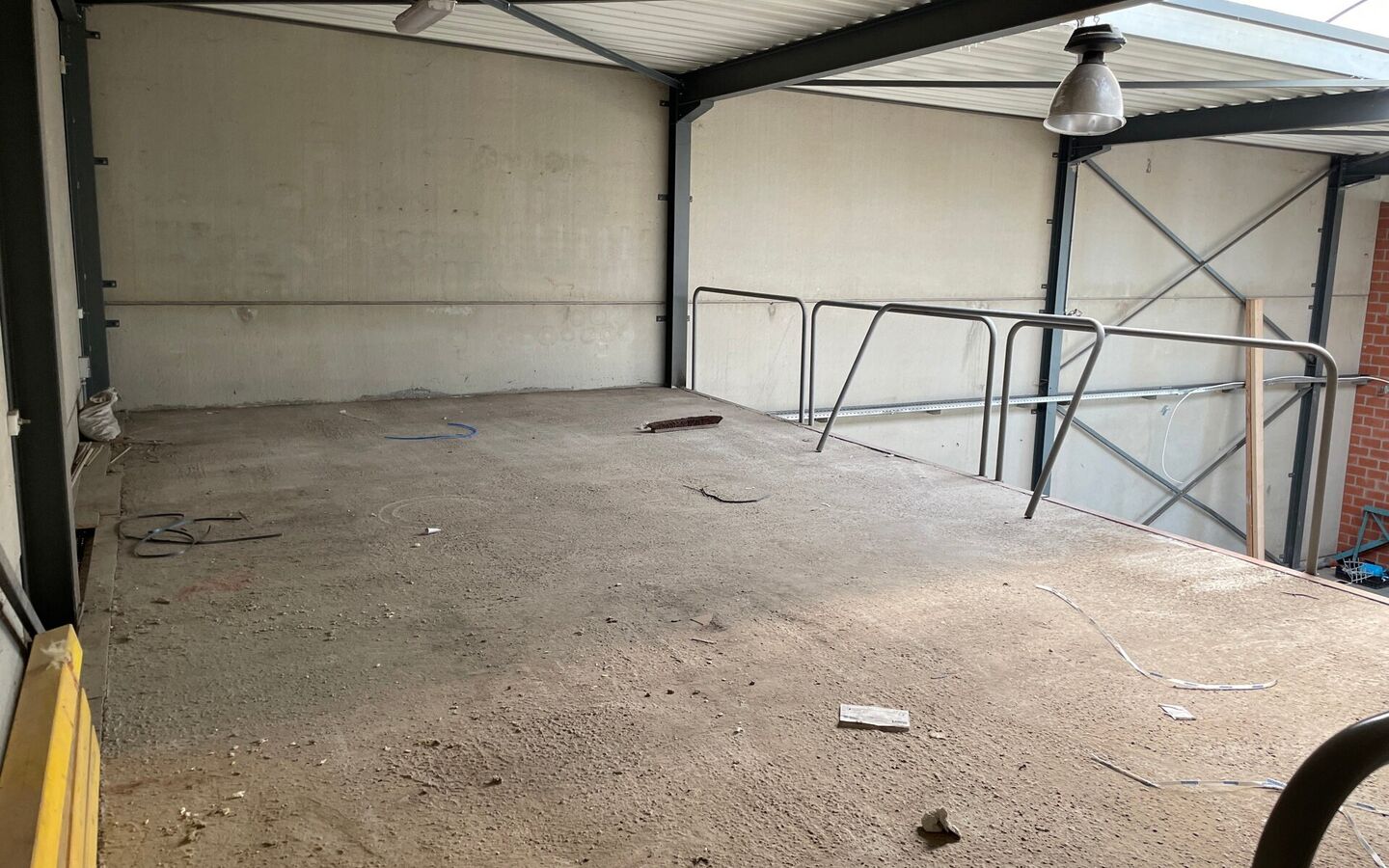 Industrieel gebouw te huur in Dessel