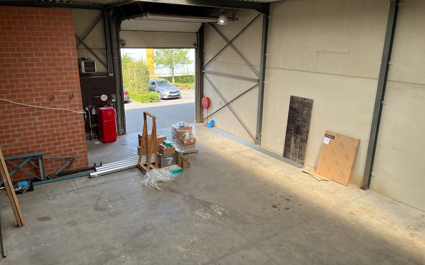 Industrieel gebouw te huur in Dessel