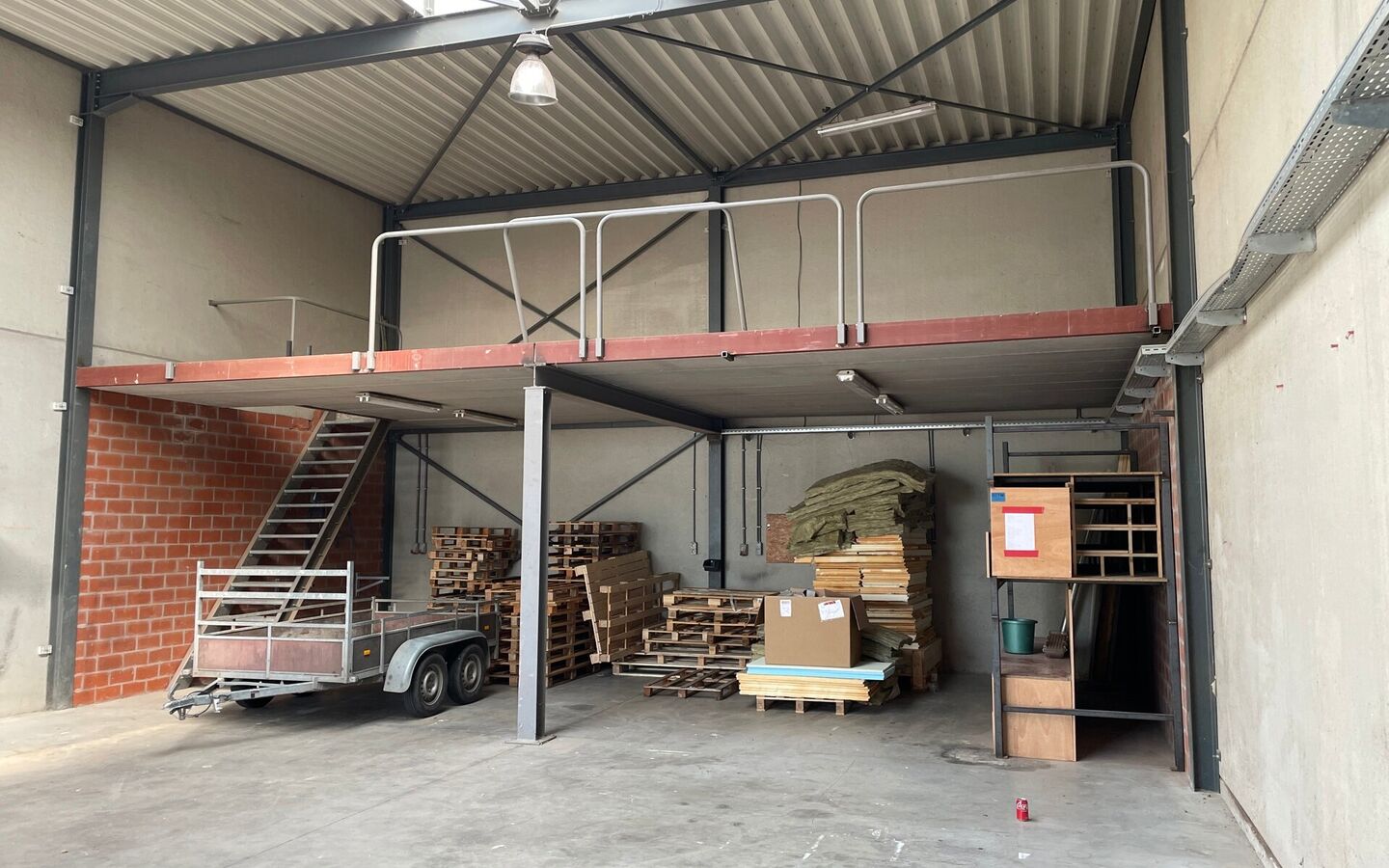 Industrieel gebouw te huur in Dessel
