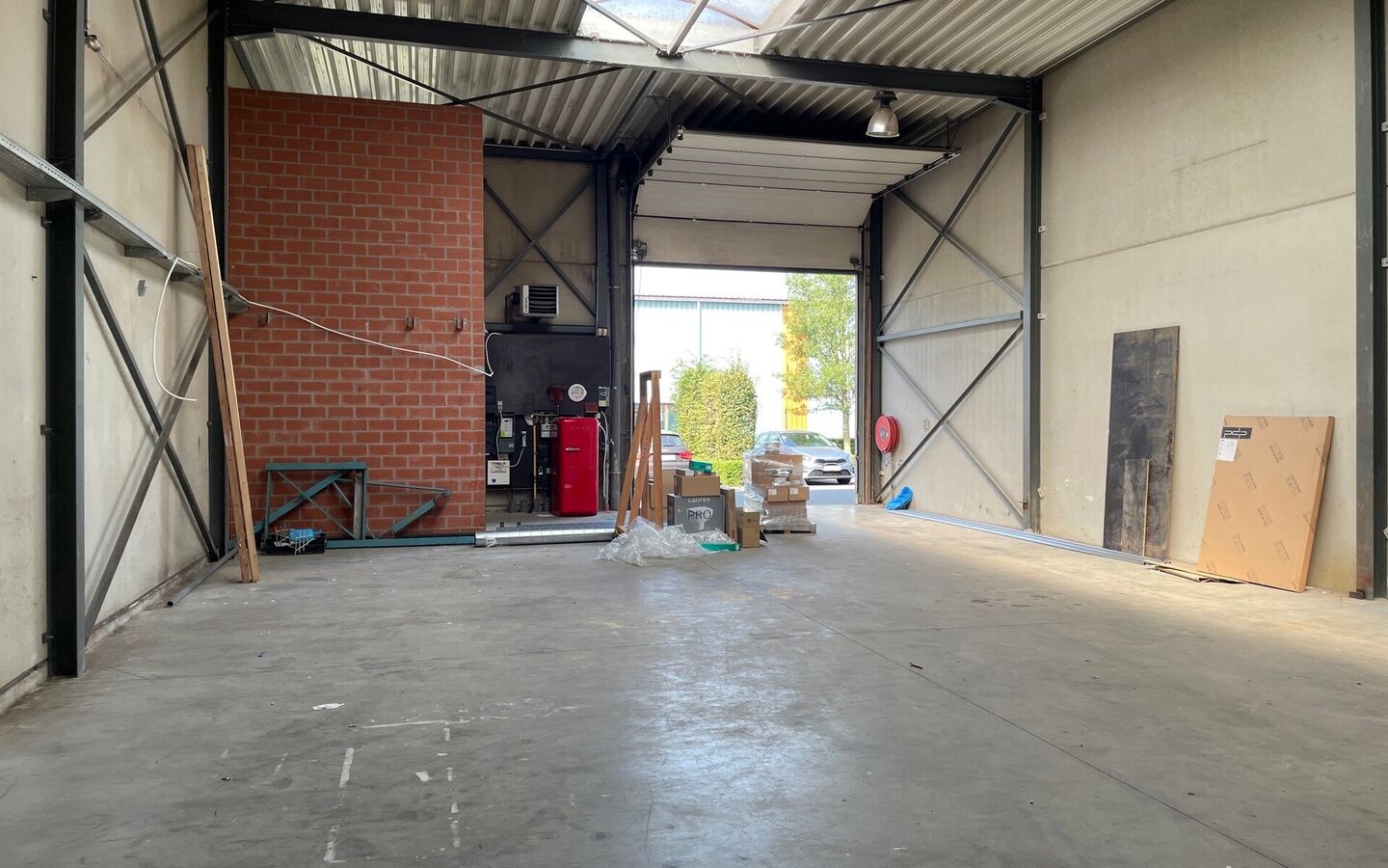 Industrieel gebouw te huur in Dessel