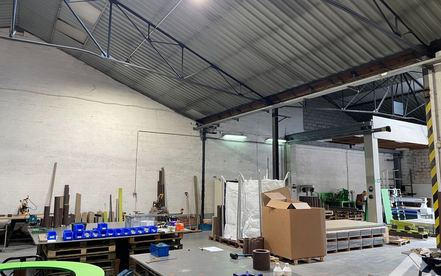 Industrieel gebouw te huur in Mol