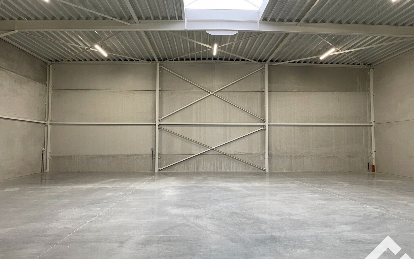 Industrieel gebouw te huur in Overpelt