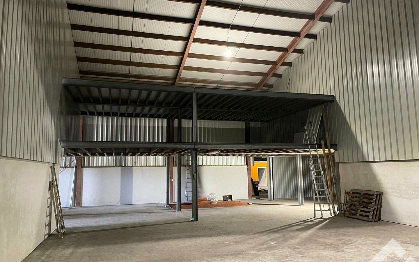 Industrieel gebouw te huur in Retie