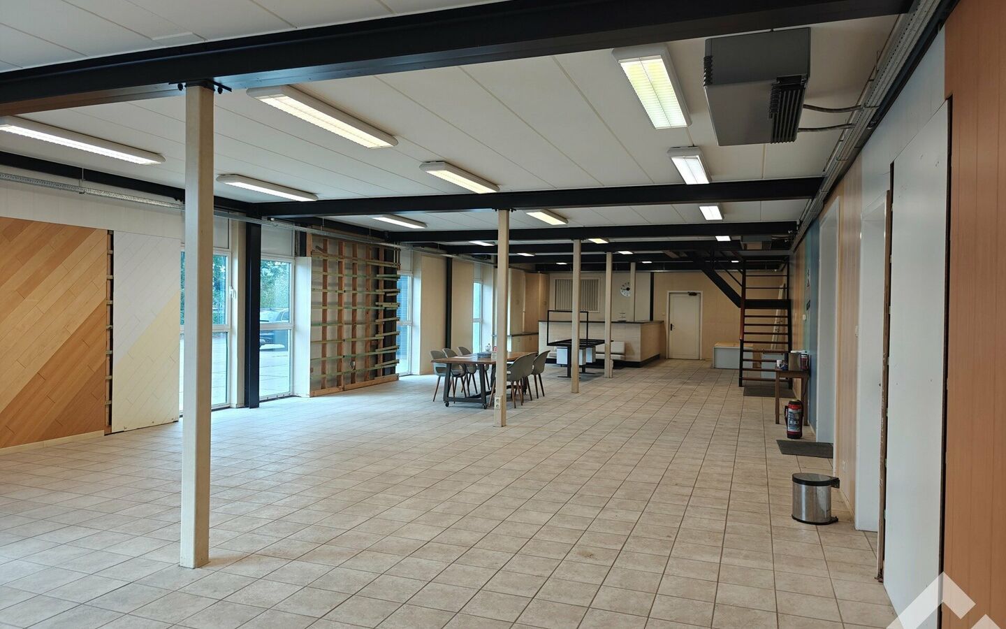 Industrieel gebouw te huur in Retie
