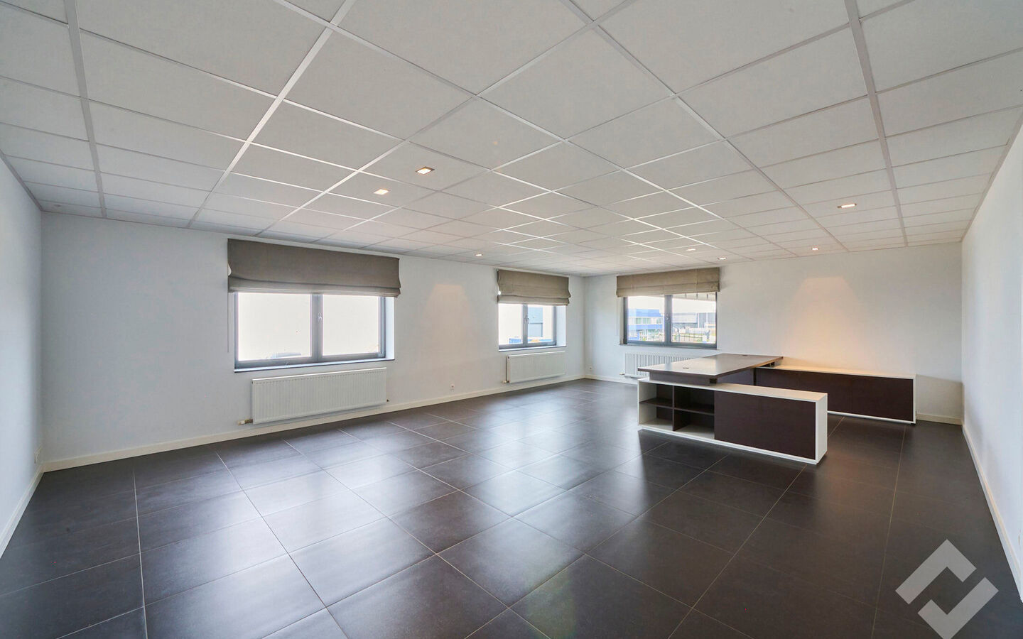 Industrieel gebouw te koop in Balen