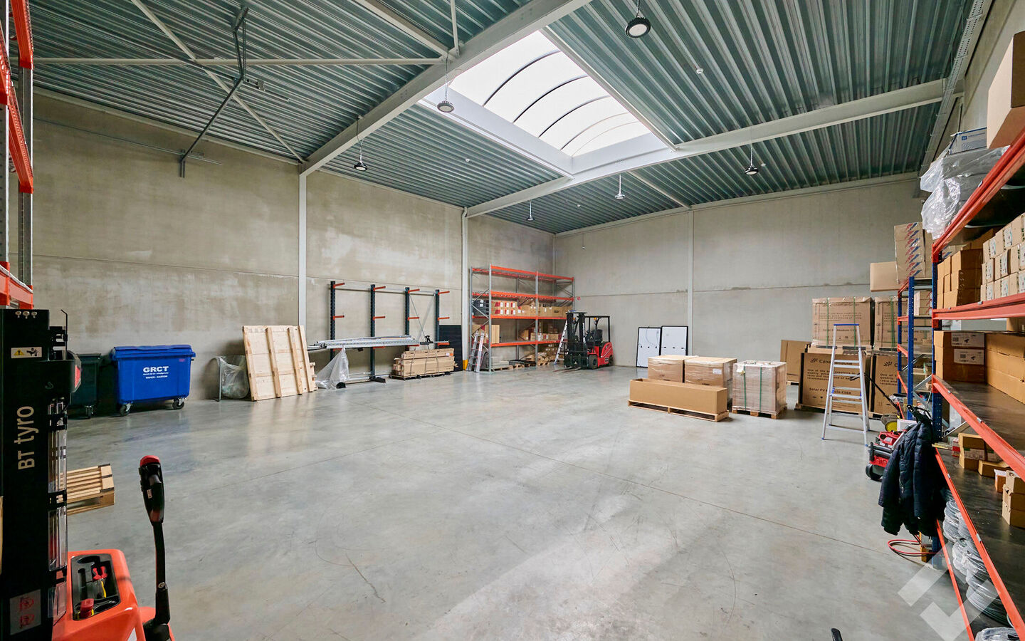 Industrieel gebouw te koop in Ham