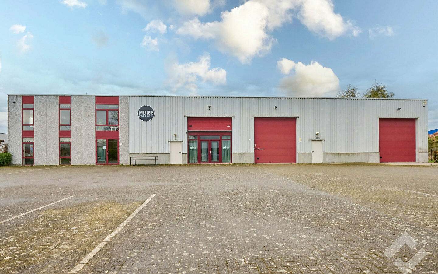 Industrieel gebouw te koop in Lommel