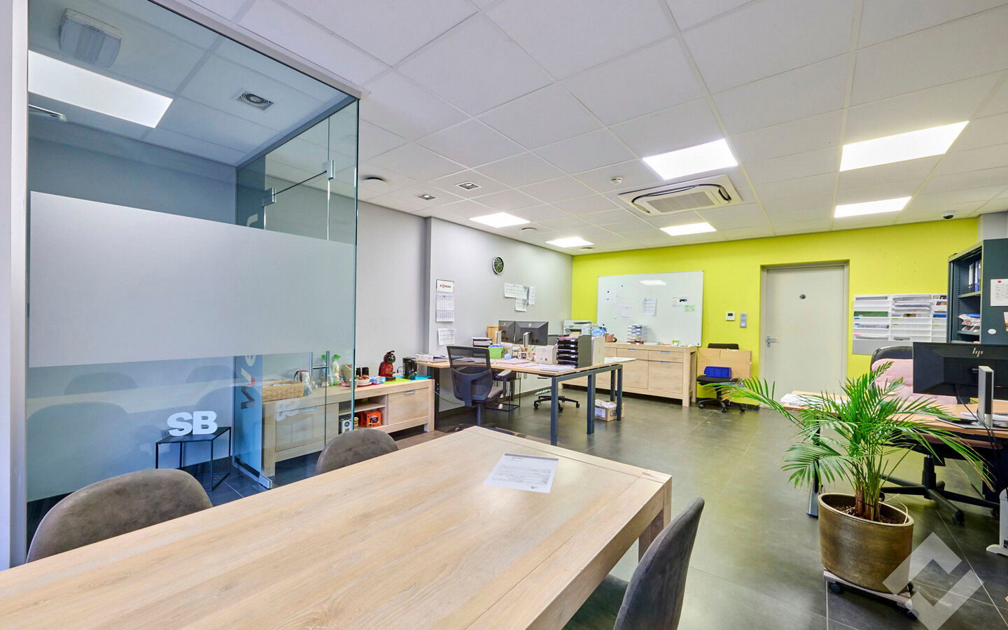 Industrieel gebouw te koop in Lommel