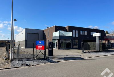 Gebouw voor gemengd gebruik te huur in Overpelt