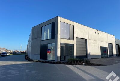 Industrieel gebouw te huur in Overpelt